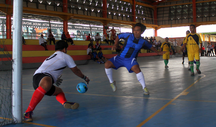 Futsal Dies Natalis UBH: Tim Bank Nagari Cukur Gundul Tim Rektorat