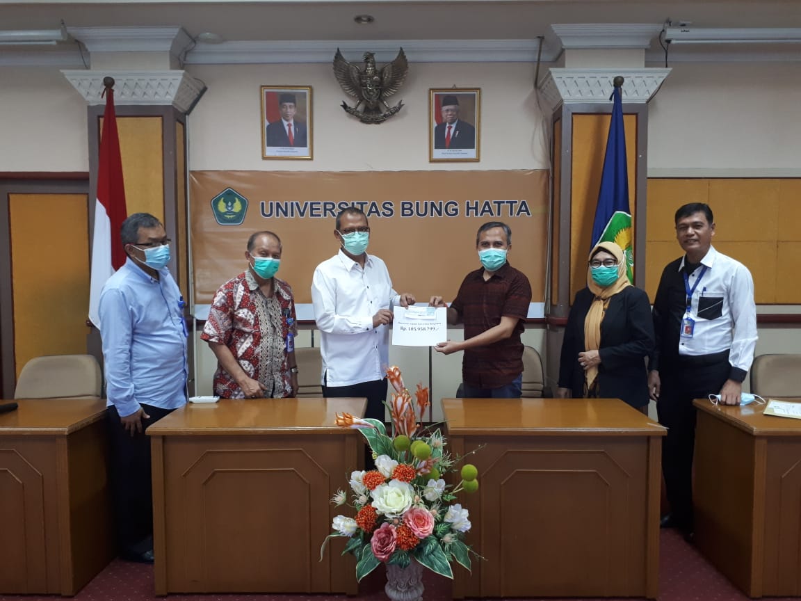 Donasi dari DPP IKA Alumni Universitas Bung Hatta untuk Pembangunan Masjid Asiah Kampus II Universitas Bung Hatta 