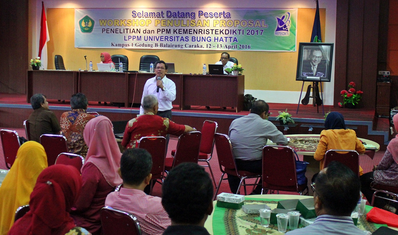 lppm_universitas_bung_hatta_adakan_workshop_penulisan_proposal_penelitian_hibah_kemenristekdikti