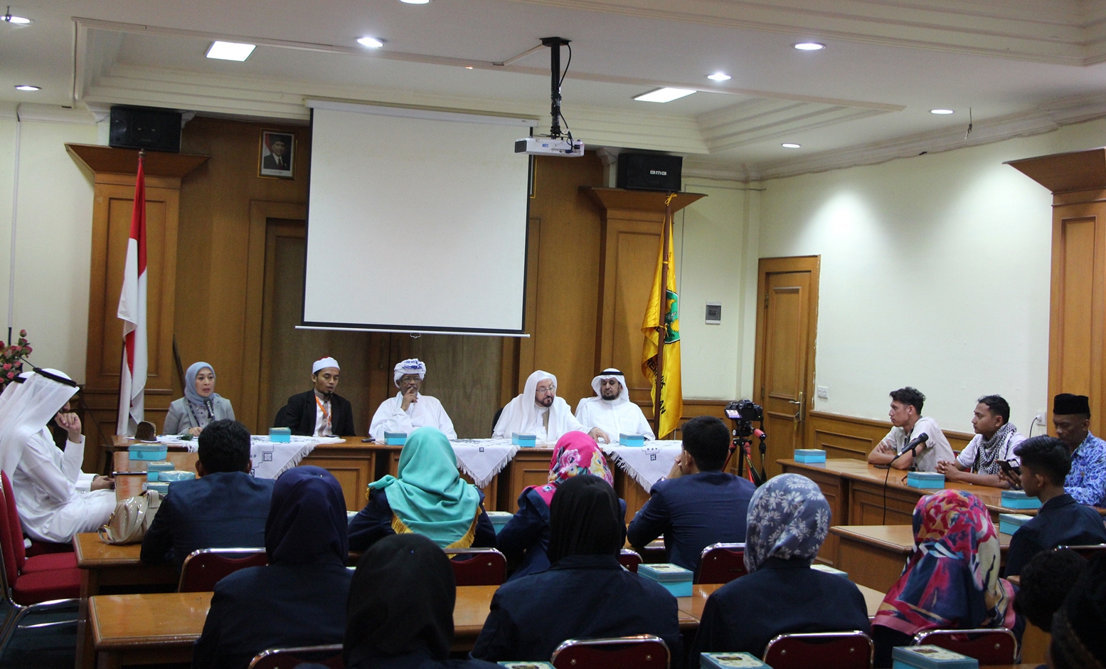 universitas_bung_hatta_selenggarakan_kuliah_umum_dengan_ulama_arab