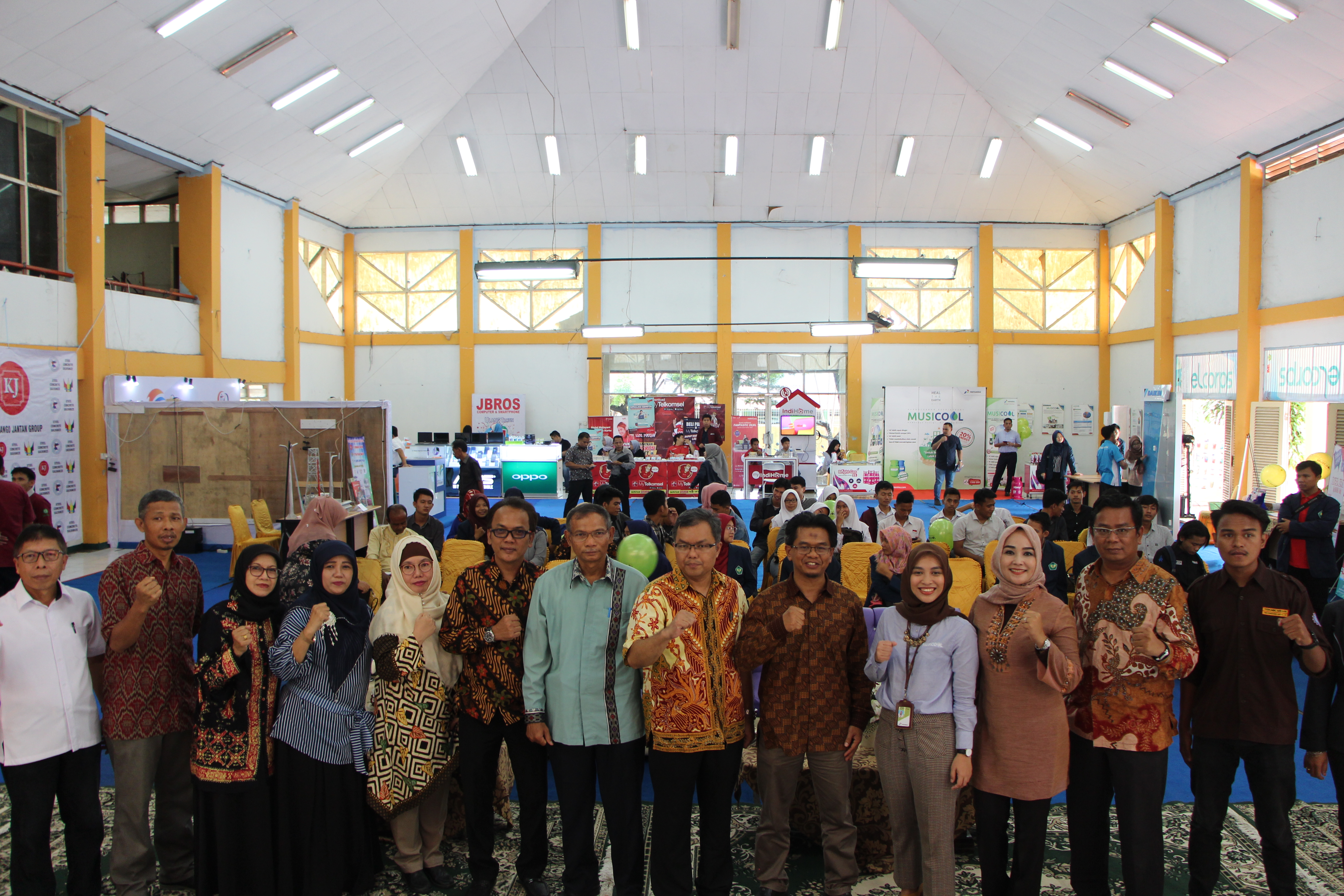 Fakultas Teknologi Industri (FTI) Universitas Bung Hatta (UBH) Menggelar FTI Technoprenuer Software Engineering Exhibition