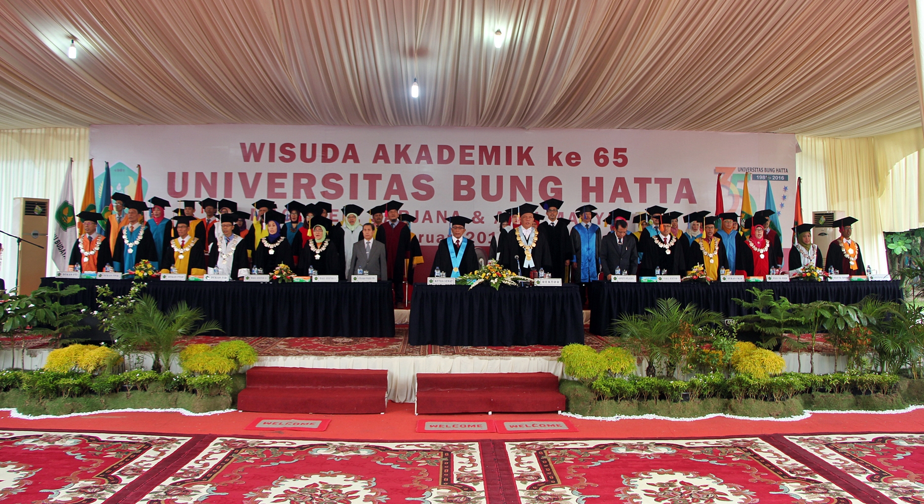 wisuda_ke-65,_lulusan_universitas_bung_hatta_mikiki_karakater_bung_hatta_dan_siap_hadapi_mea