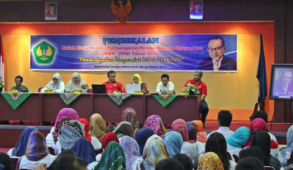 pimpinan_fakultas_berikan_pembekalan_mahasiswa_kkn-ppm_tahun_2015