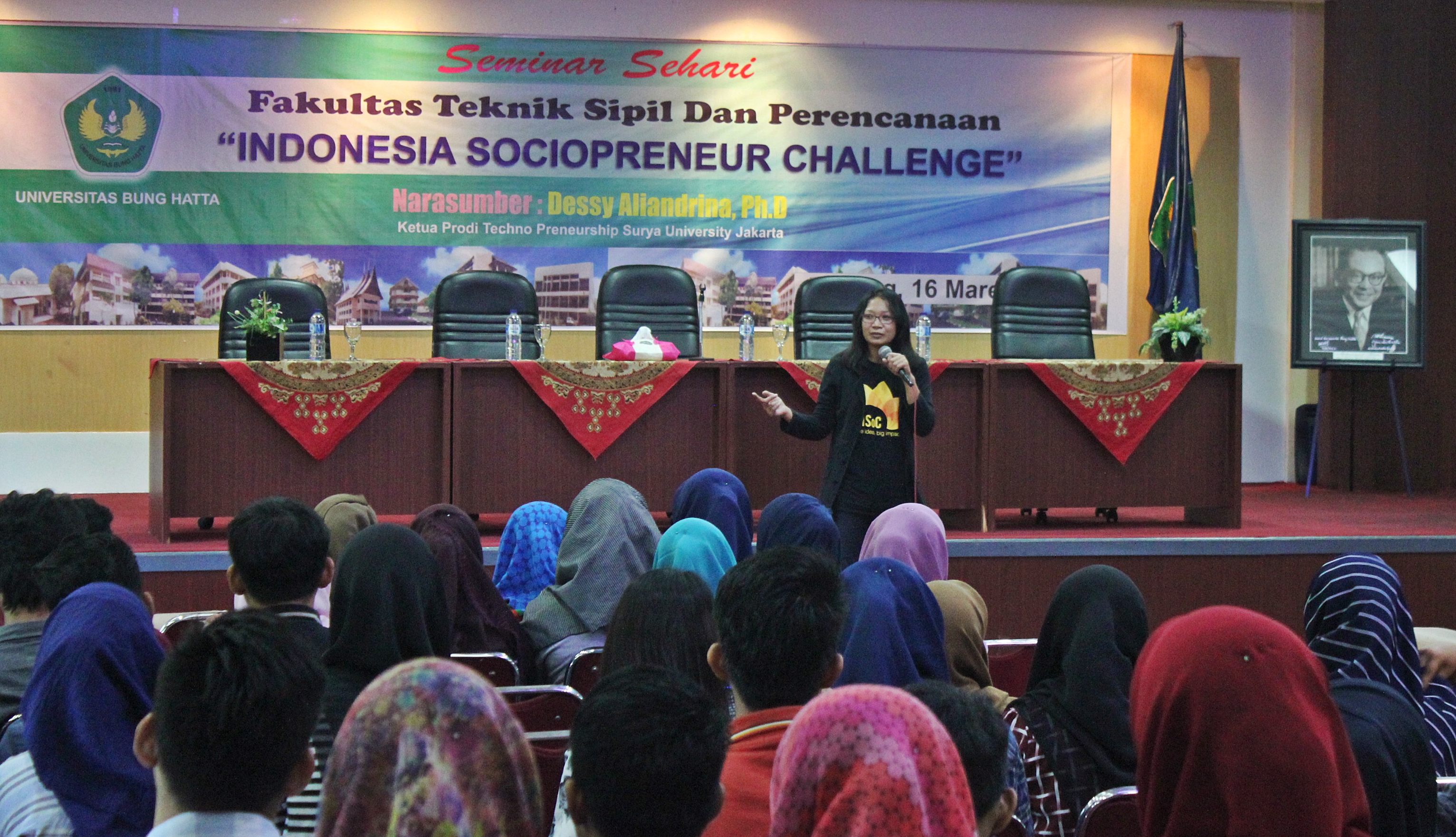 ftsp_universitas_bung_hatta_mengadakan_seminar_sehari_socialpreneur