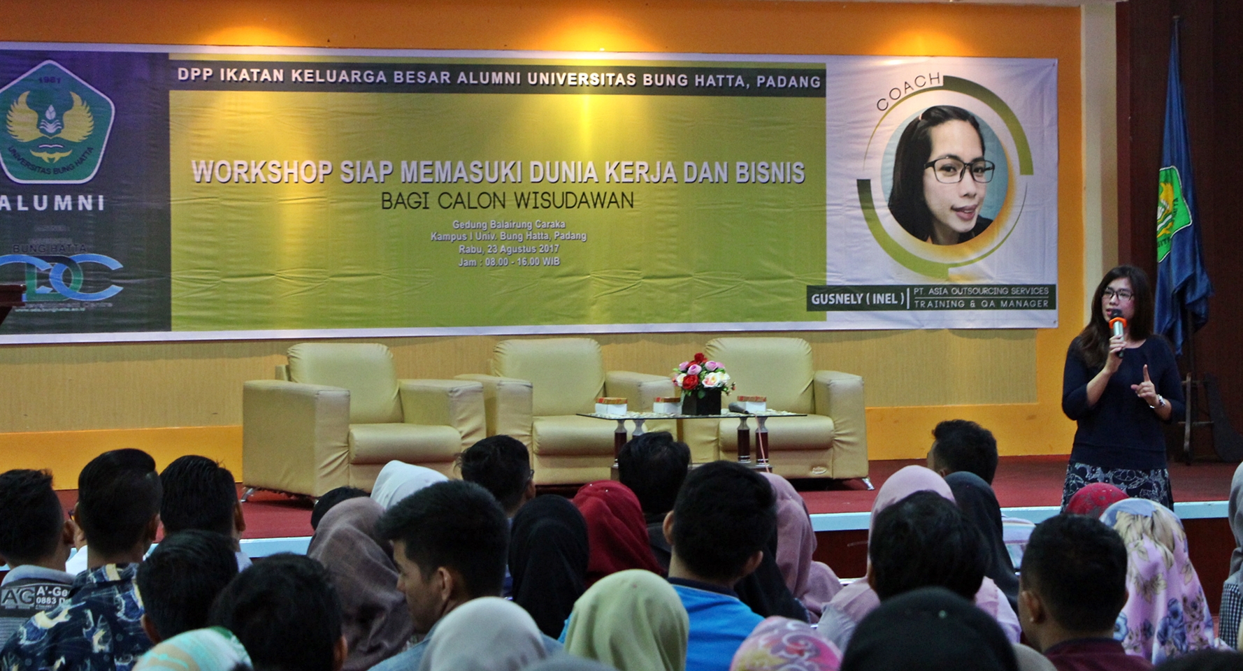 dpp_alumni_dan_cdc_universitas_bung_hatta_bekali_calon_wisudawan_ke-68