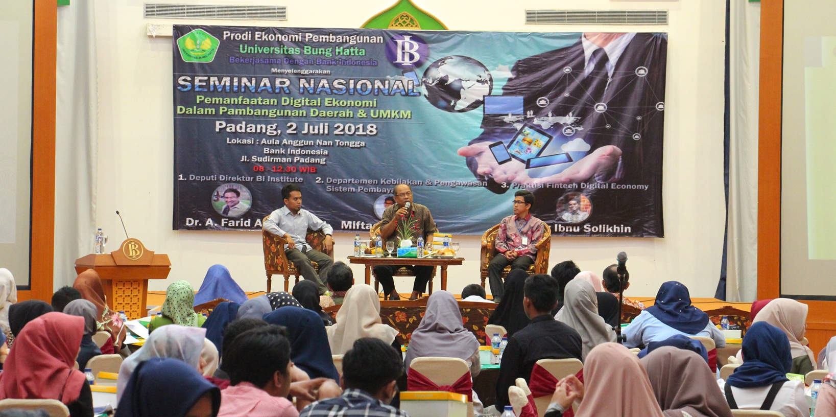 Ekonomi Pembangunan Universitas Bung Hatta dan BI Insitute Gelas Seminar Nasional Ekonomi Digital