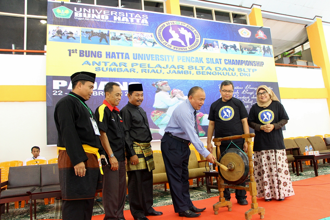 457_pendekar_silat_tingkat_smp_dan_sma_berlaga_di_universitas_bung_hatta_