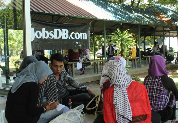 Ratusan Pencari Kerja Padati "Job Fair" UBH