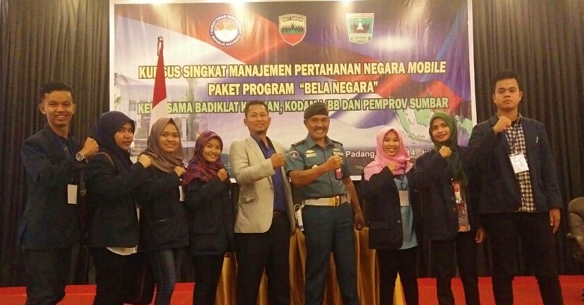 11_mahasiswa_universitas_bung_hatta_ikuti_kurus_manajemen_pertahanan_negara