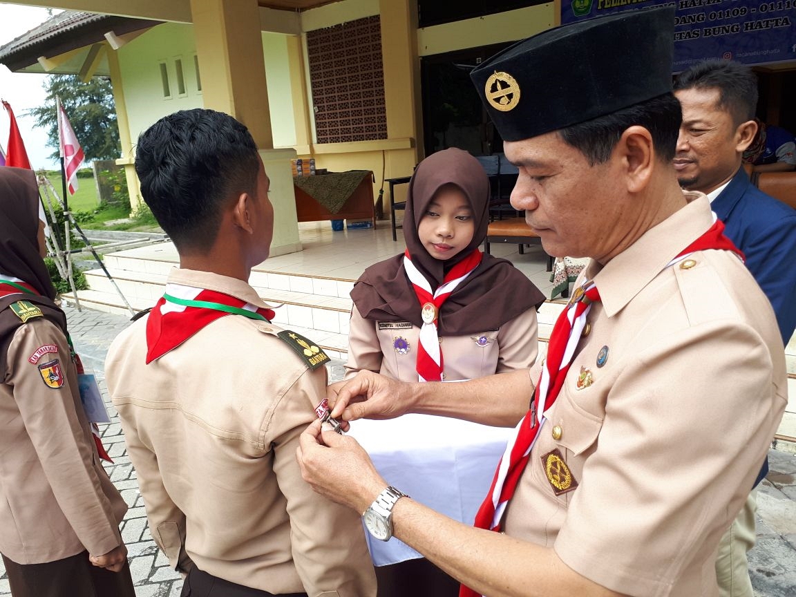 ukm_pramuka_universitas_bung_hatta_lantik_anggota_ke-27