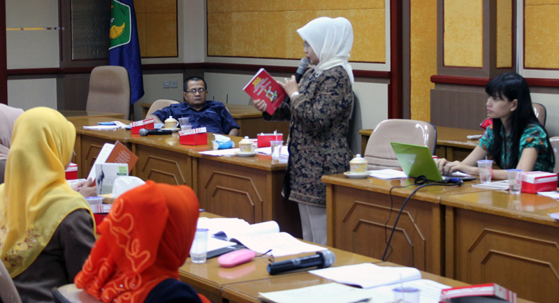 seminar_perpustakaan_:_tingkatkan_kualitas_dan_pelayanan_