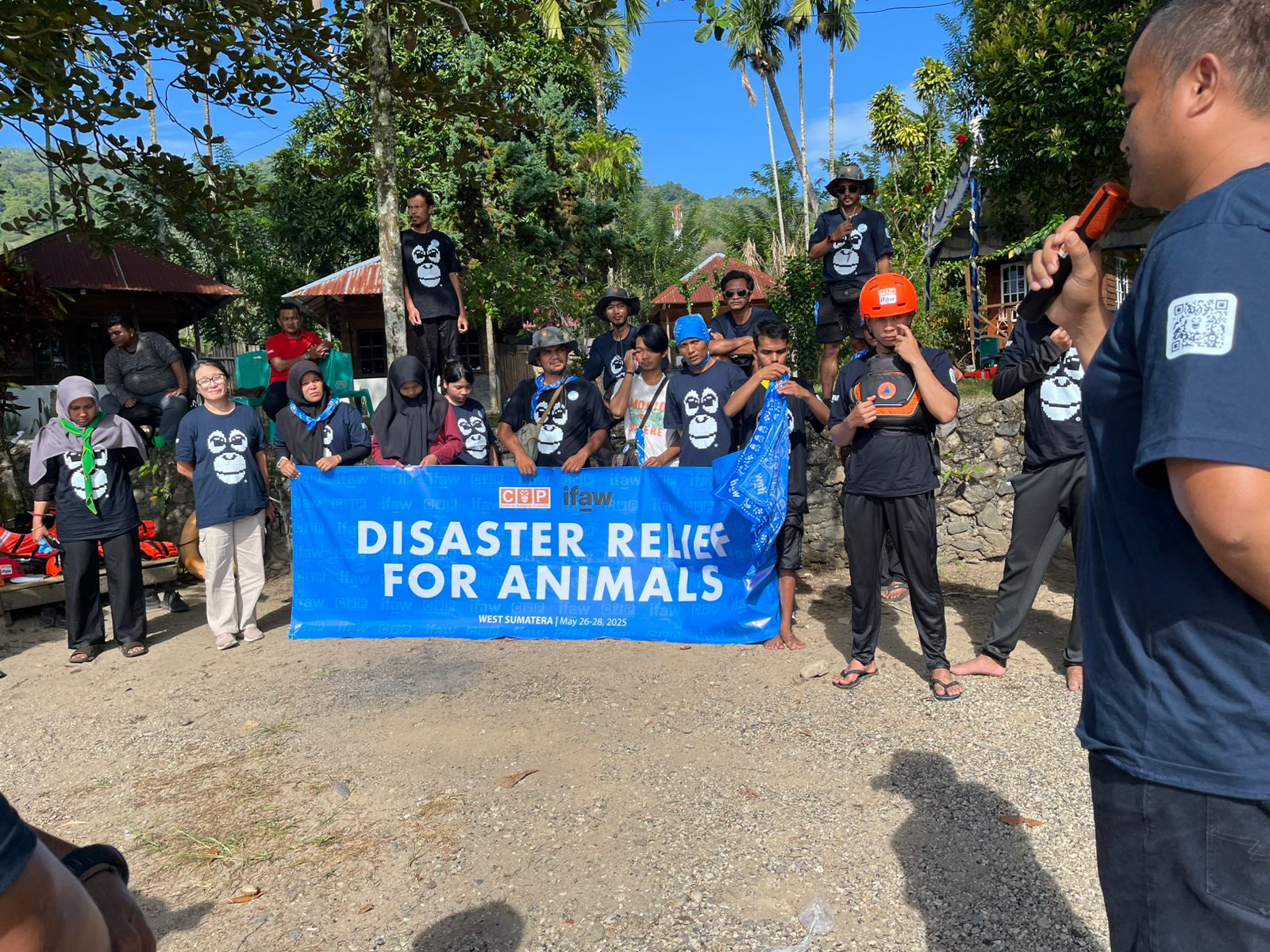 mahasiswa_universitas_bung_hatta_ikut_animal_disaster_relief_training_di_danau_maninjau