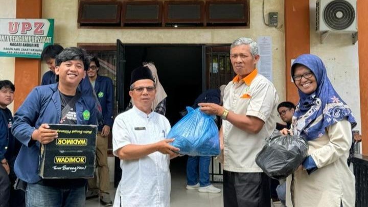 Universitas Bung Hatta Salurkan Bantuan Untuk Masyarakat Terdampak Bencana Di Nagari Anduring