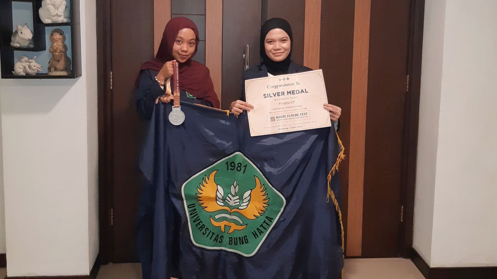 Mahasiswa Akuntansi Universitas Bung Hatta Raih Silver Medal Business Plan di Bandung