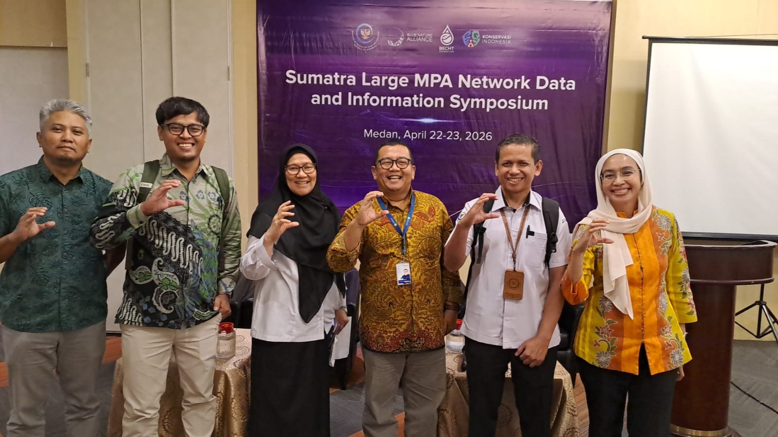 Dosen FPIK Universitas Bung Hatta Ikuti Simposium Kawasan Konservasi Perairan Barat Sumatra