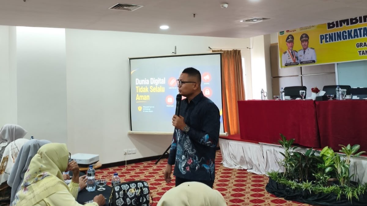 TRKJ Universitas Bung Hatta Perkuat Literasi Digital Perempuan di Era AI