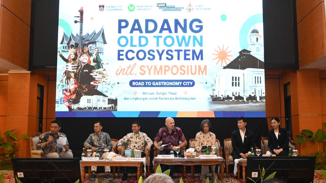 Universitas Bung Hatta Tuan Rumah Padang Old Town Ecosystem International Symposium 2026
