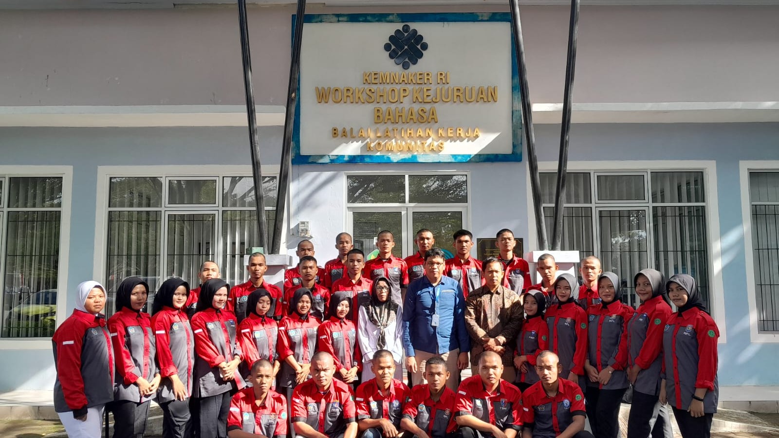 BLKK Universitas Bung Hatta Gelar Pelatihan Bahasa Jepang bagi Siswa SMKN 1 Sasak Ranah Pasisie