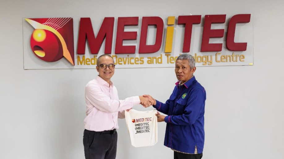 Dosen Teknik Mesin Universitas Bung Hatta dan Universiti Teknologi Malaysia Kolaborasi Riset Biokomposit Material Implan Gigi
