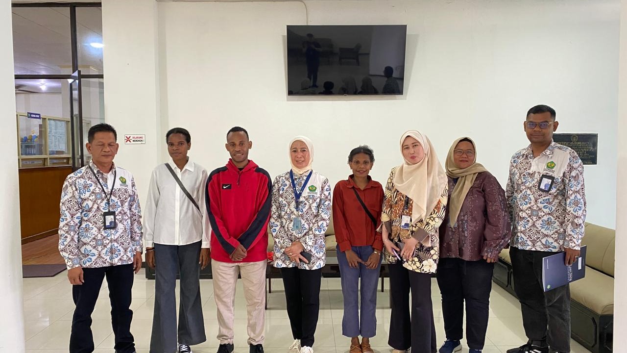 Universitas Bung Hatta Sambut Dua Mahasiswa Program Afirmasi ADIK Asal Mimika 