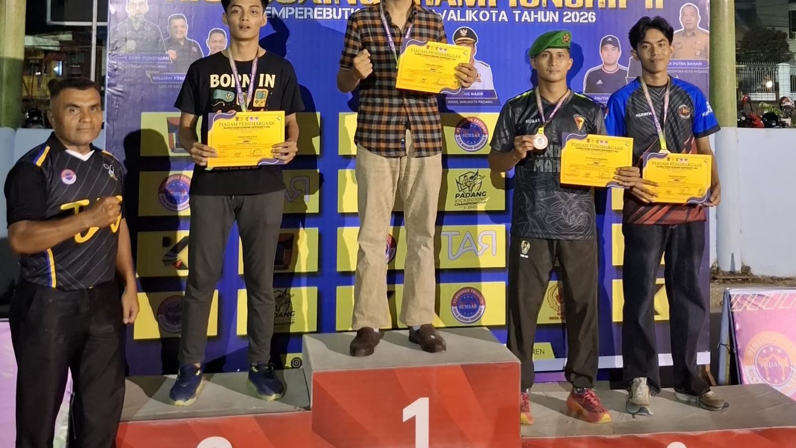 Muhammad Dzacky Fachrelzy, Mahasiswa Manajemen Universitas Bung Hatta Juara II Kejurda Padang Kickboxing Championship II