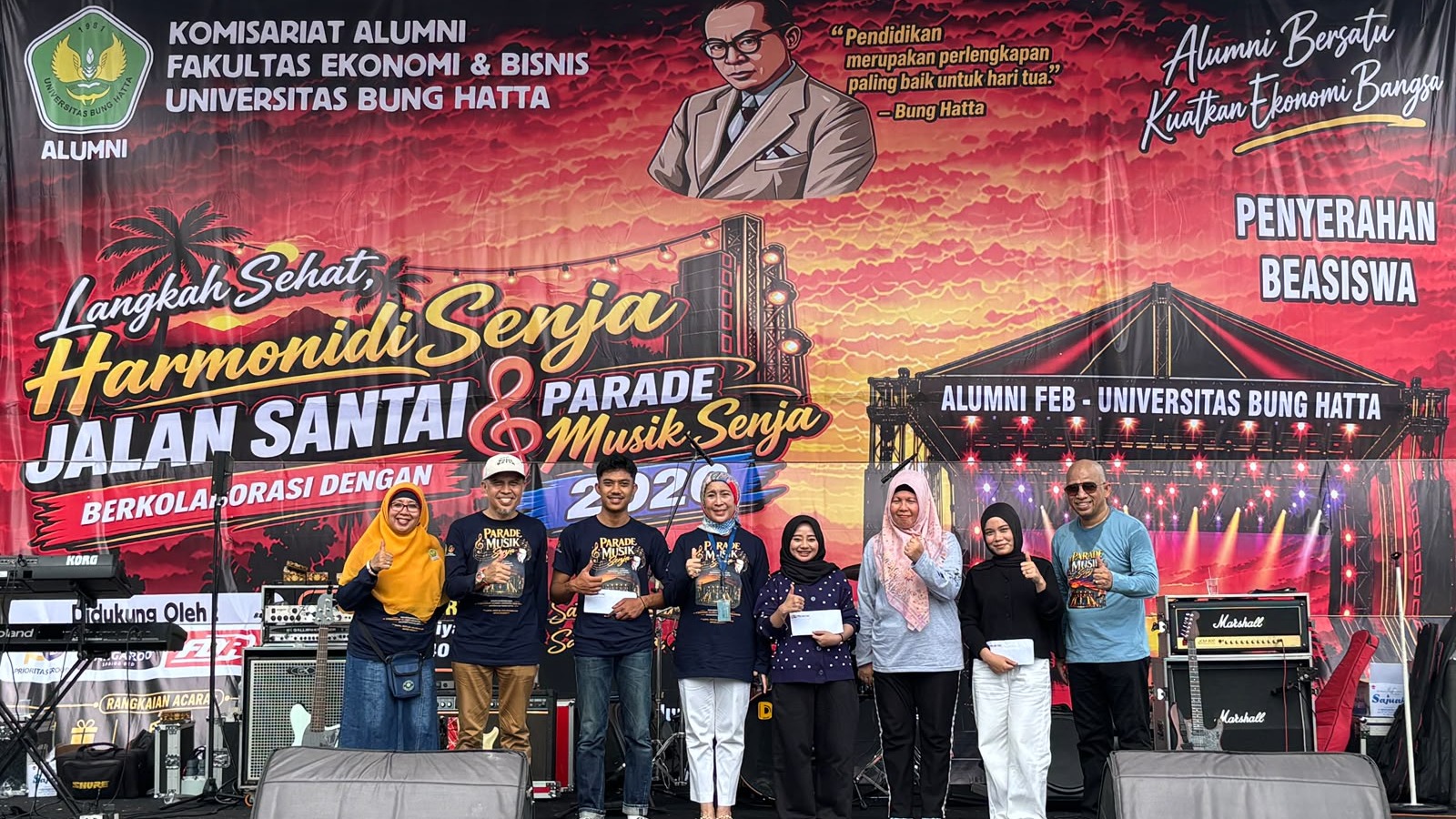 Parade Musik Senja 2026, Alumni FEB Universitas Bung Hatta Salurkan Beasiswa untuk 15 Mahasiswa