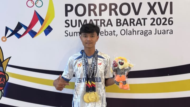 Muhammad Raviv, Mahasiswa PJKR Universitas Bung Hatta Raih 5 Medali Emas Cabor E-Sport Porprov Sumbar 2026
