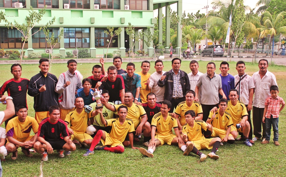 Pertandingan Futsal: Tim Bank Nagari Bobol Gawang Tim Satpam UBH 1-0