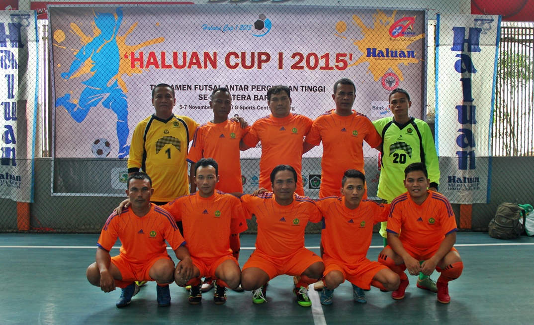 Tim Futsal Dosen/Tenaga Kependidikan Universitas Bung Hatta dalam Haluan Cup I