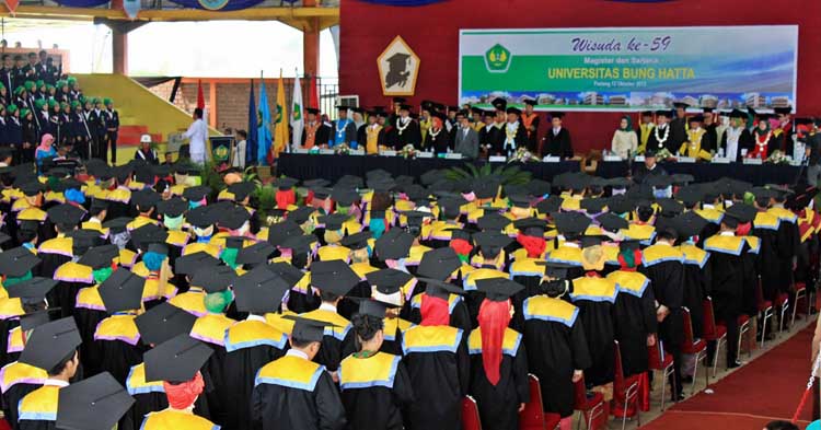 Wisuda ke-59 UBH: 90 Persen Lulusan UBH Miliki IPK Diatas 3