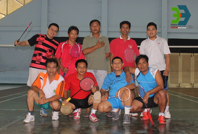 Pasangan Edi Sunarto dan Iswan Pedri Juarai Lomba Batminton Dies Natalis 33 UBH