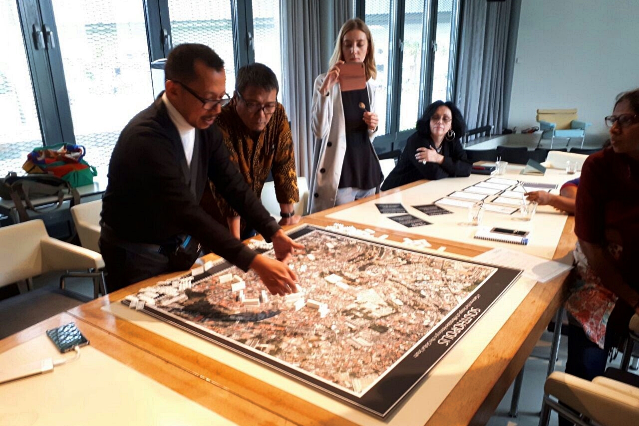 Dr. Jonny Wongso, S.T, M.T Ikuti Seminar di Amsterdam Belanda