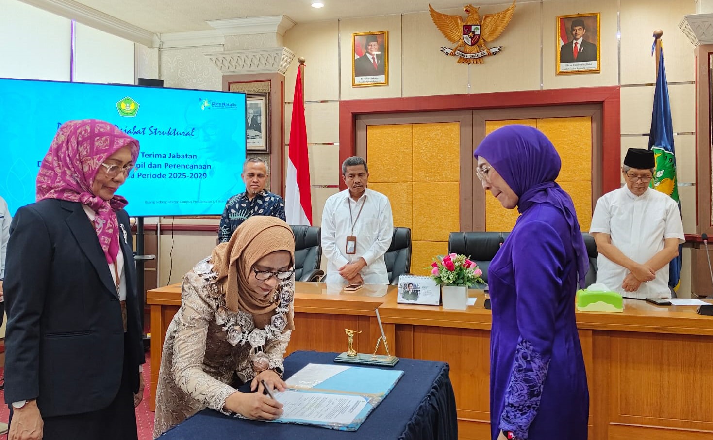 Rektor Universitas Bung Hatta Lantik Dekan FTSP Periode 2025-2029