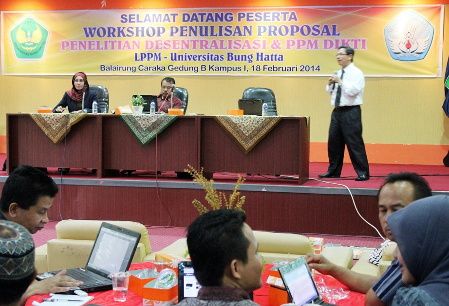 LPPM UBH Bahas Proposal Desentralisasi Lewat Workshop