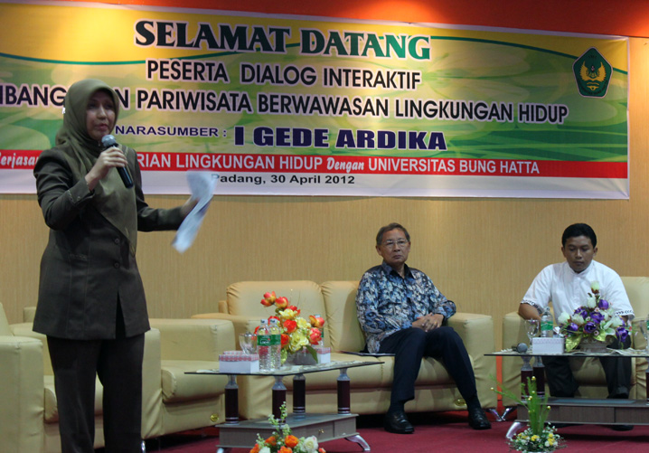 Tak Mudah Membuat Pariwisata Ramah Lingkungan