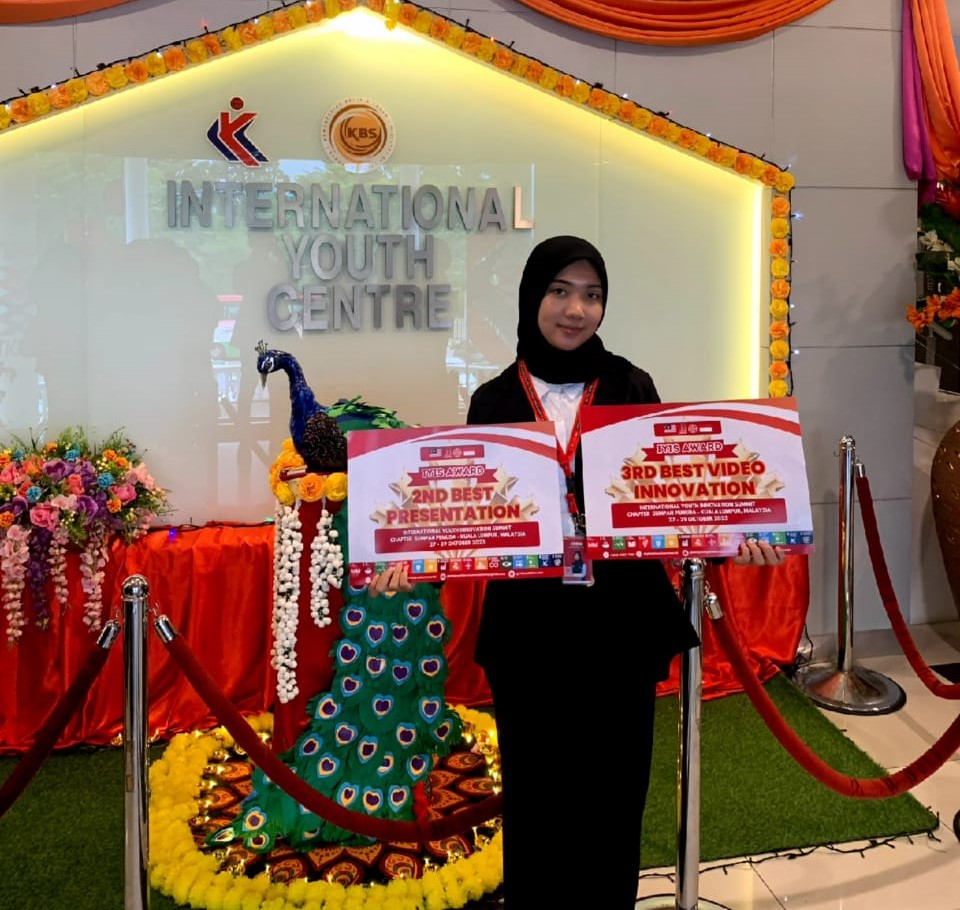 Angkat Tema Sexual Education, Dini Sefina, Mahasiswi PING FKIP-UBH Borong 2 Penghargaan International Youth Innovation Summit  2023