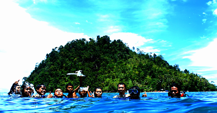 UKM Diving Proklamator UBH, Sambil Menyelam Merawat Transplantasi Karang