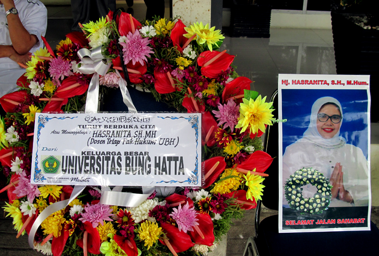 UBH Berduka, Hj. Hasranita, SH. M.Hum, Dosen Fak.Hukum UBH Meninggal Dunia