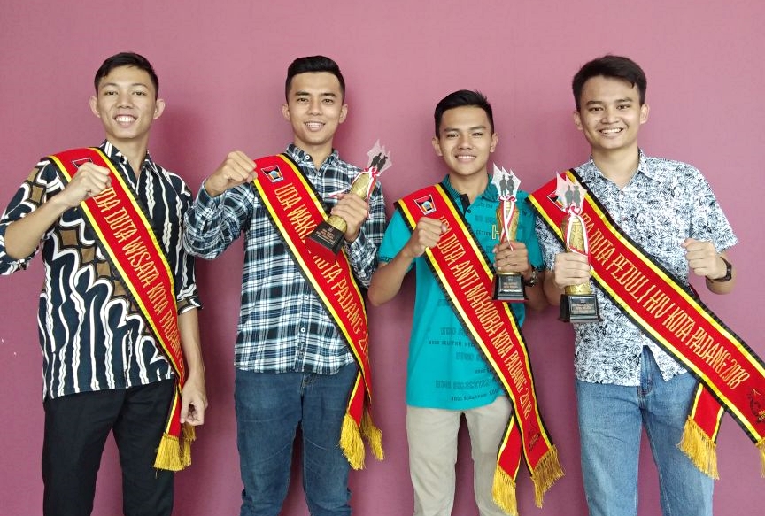 Mahasiswa Universitas Bung Hatta Raih 3 Juara dalam Pemilihan Duta Pariwisata Kota Padang 2018