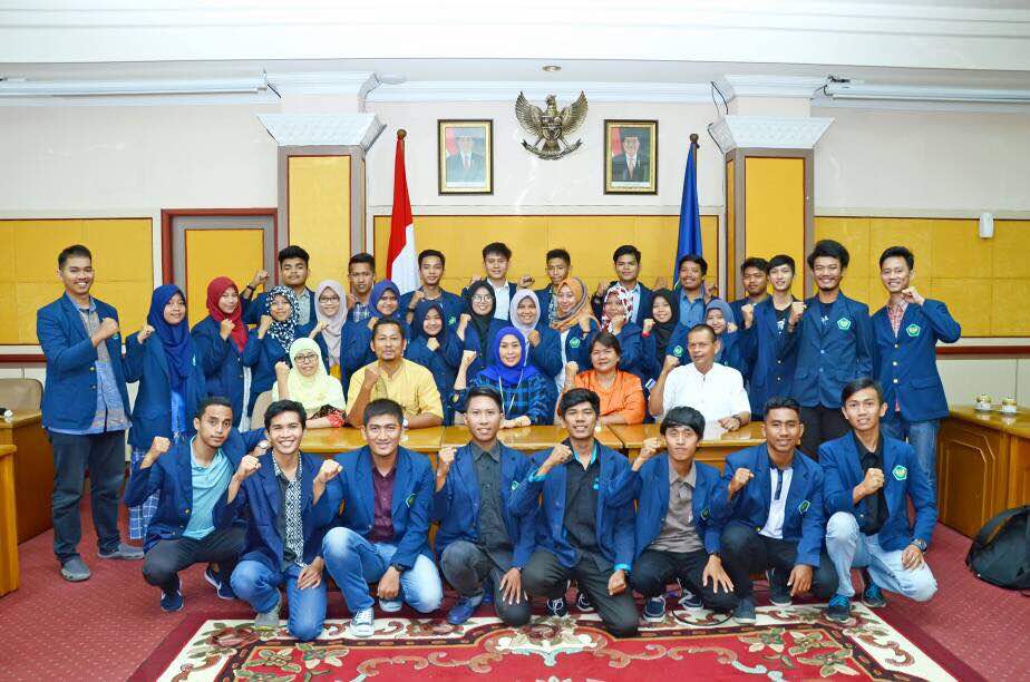 Wakil Rektor III Universitas Bung Hatta Silaturahmi dengan Mahasiswa Berprestasi