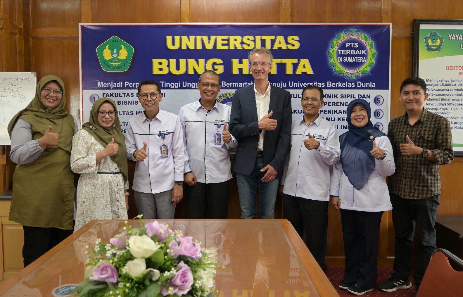 Kuliah Umum Perdana Bagi Mahasiswa Baru, FTSP Hadirkan Profesor dari HAWK University-Germany