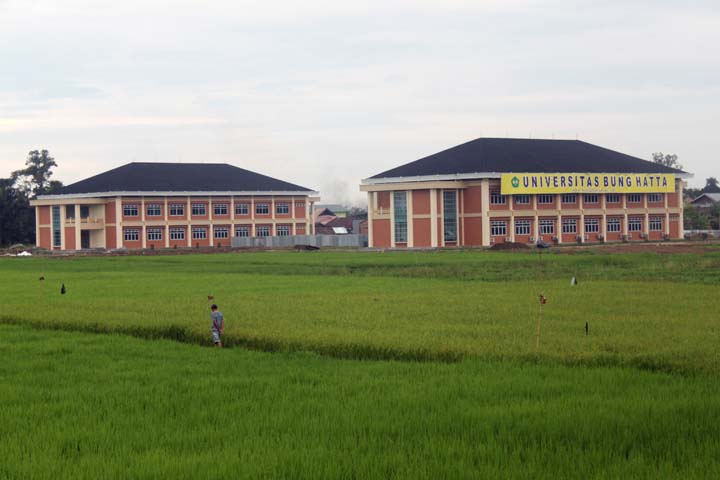 TA 2012/2013 Fakultas Ekonomi dan FKIP, Pindah ke Kampus II Aia Pacah