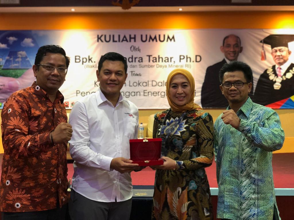 PT Telkomsel Dukung Prodi Teknologi Rekayasa Komputer Jaringan (TRKJ) Menghadapi IR 4.0