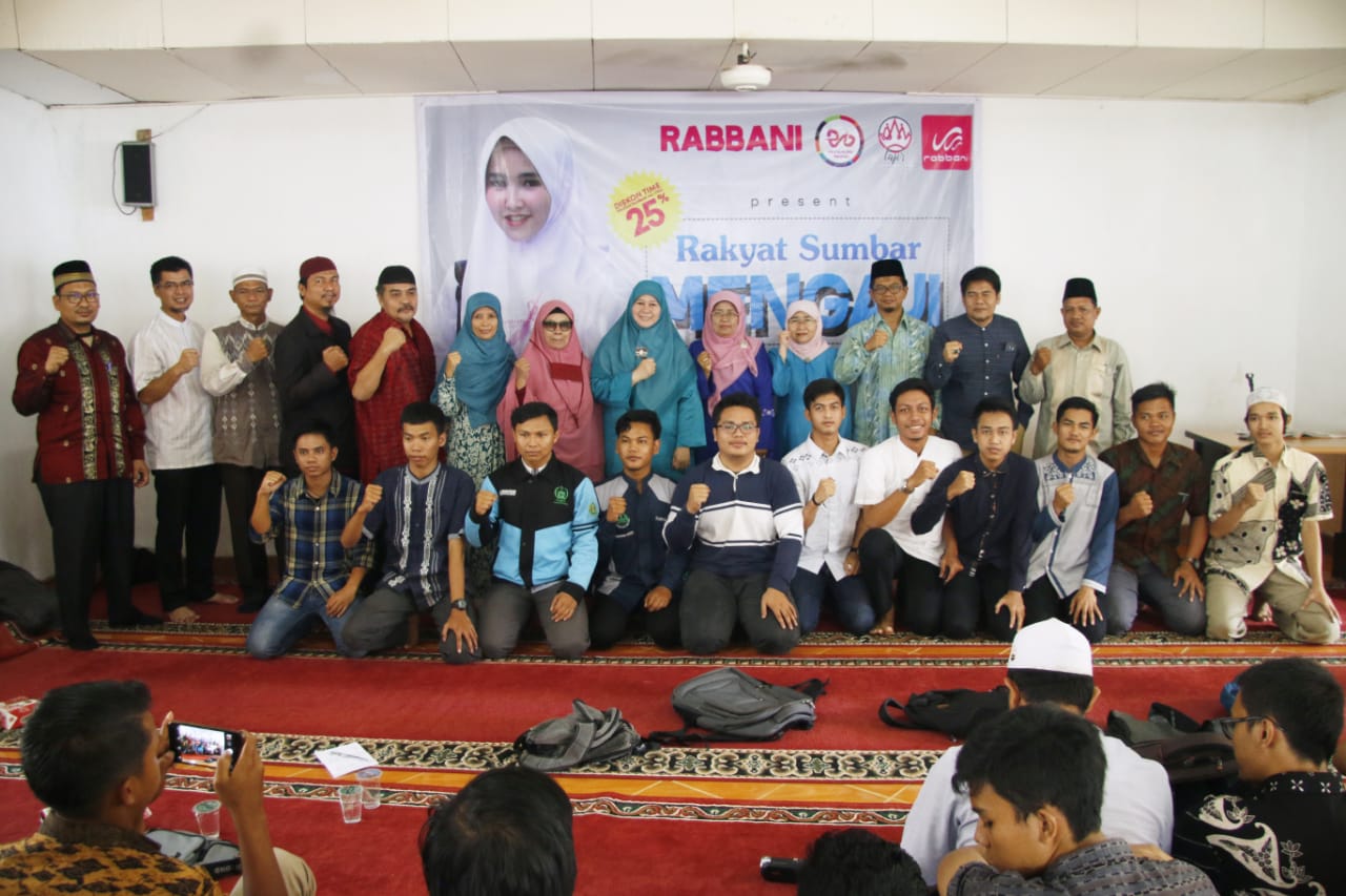 FTI Siapkan Lulusan Berakhlak Mulia Melalui Jumat Berseri Bersama Rakyat Sumbar Mengaji