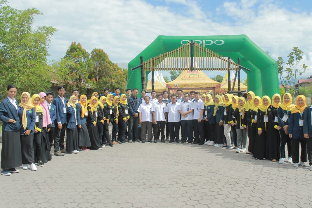 Himpunan Mahasiswa Akuntansi Menggelar Bung Hatta's Veraverto Bazar