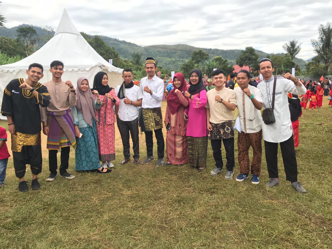 Sepuluh Mahasiswa Fakultas Ekonomi dan Bisnis (FEB) Universitas Bung Hatta Mendapat Beasiswa dari Astra Internasional