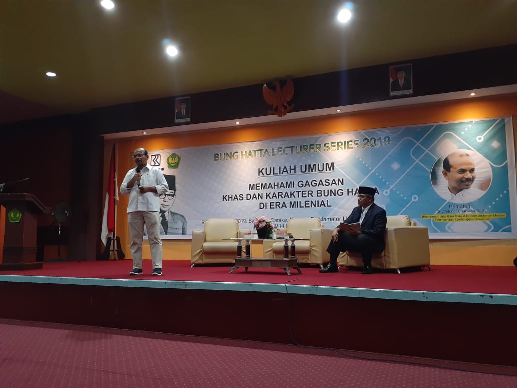 Kuliah Umum Bersama Andrinof Chaniago