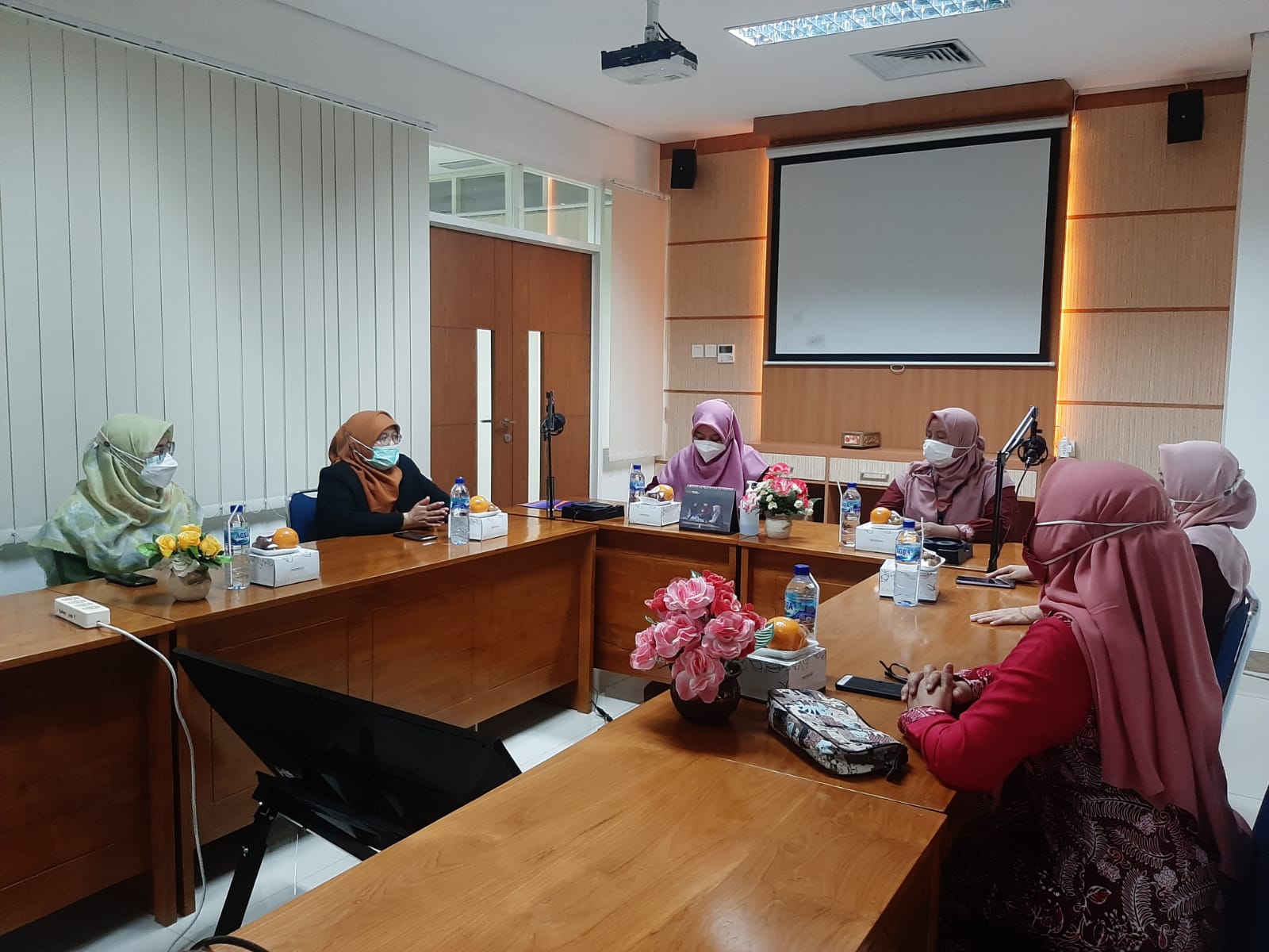 Kunjungan Tim FTI Universitas Bung Hatta Disambut Hangat Tiga Kampus Ternama di Yogyakarta