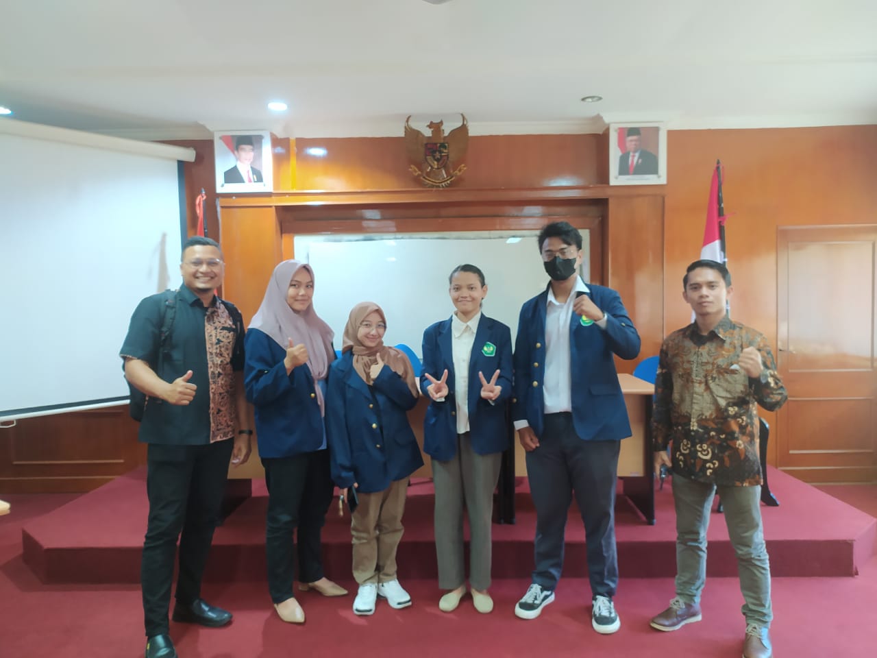 Mahasiswa Universitas Bung Hatta Ikuti National University Debating Championship (NUDC) dan Kompetisi Debat Mahasiswa Indonesia (KDMI) Tahun 2022