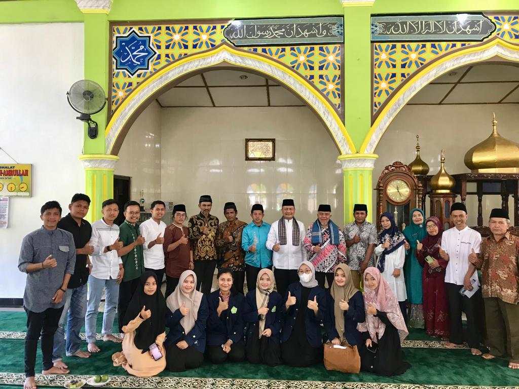 Wakil Bupati Agam Kunjungi Mahasiswa KKN PPM T Universitas Bung Hatta di Sungai Batang